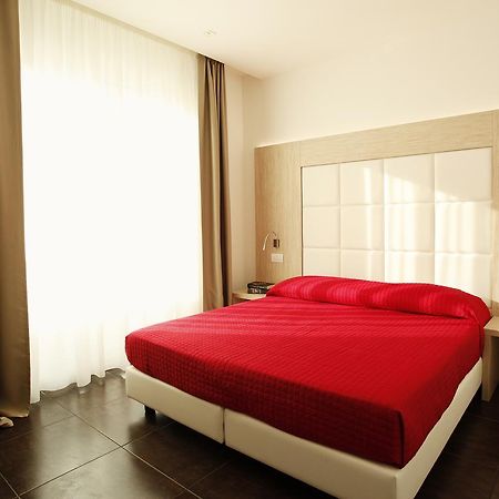 Hotel Fantasy Riccione Eksteriør billede