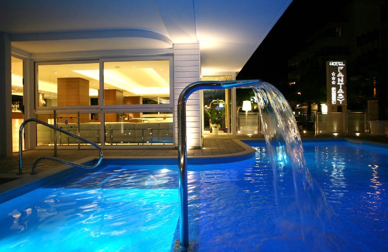 Hotel Fantasy Riccione Eksteriør billede